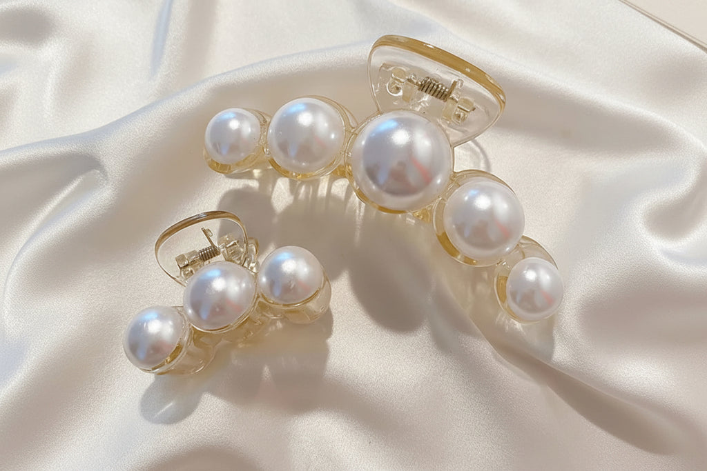 Large Pearl Hair Claw Clips (4 pcs)
